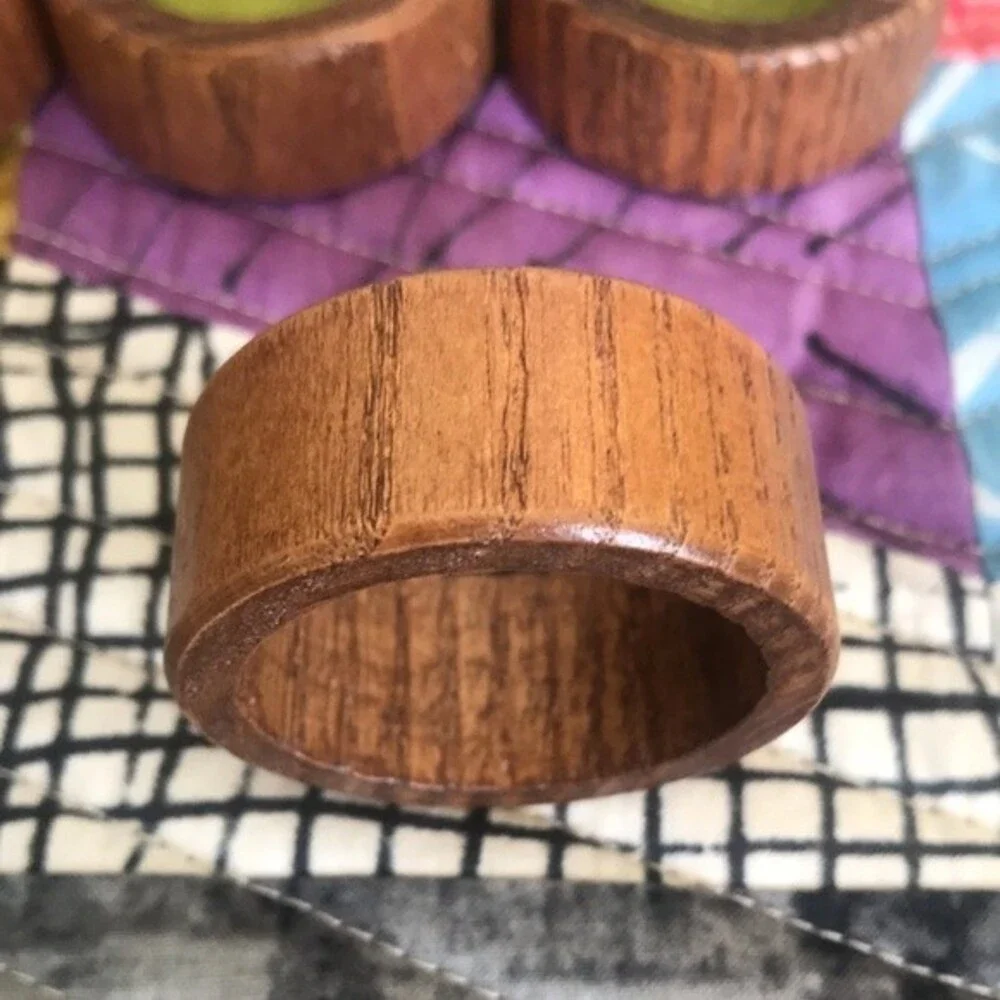 Wood Napkin Rings Set Retro
